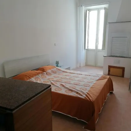 Porta Mare 2 Holiday home *